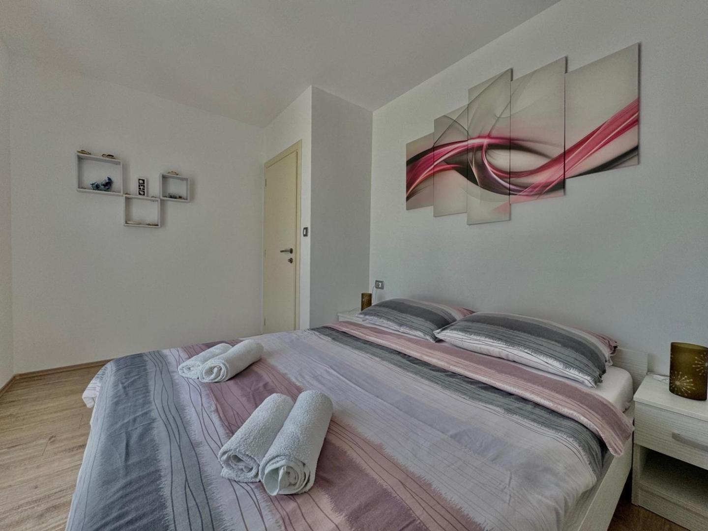 Cozy Apartment Rosmarin With A Sea View คิร์ก ภายนอก รูปภาพ